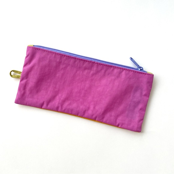 BAGGU • Medium Flat Pouch from the Vacation Colorblock Set - Picture 1 of 3